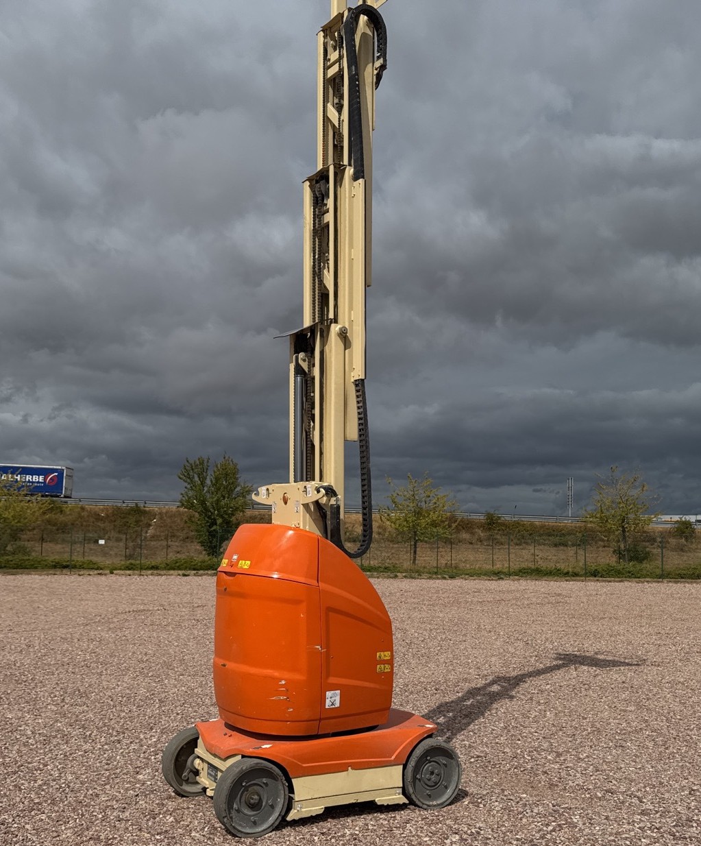 JLG Toucan 10E – Elektro-Mastarbeitsbühne – 10 m – SUVA neu 6